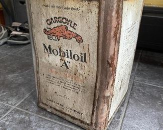 5 gallon Gargoyle Mobiloil oil can 