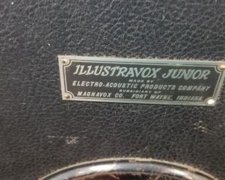 Vintage 1960's Electro-acoustic Prod. Co. Magnavox Fort Wayne, IN Electro Engineering & MFG. Co. Illustravox Junior Auto projector and record player 