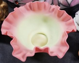 Ruffle Dish yellow and pink 