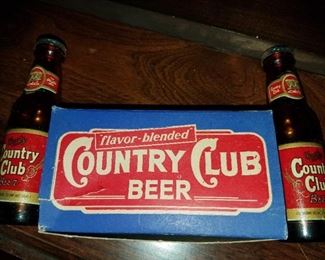 Cool St. Joseph collectibles!! Goetz Country Club Beer salt and pepper shakers in box.