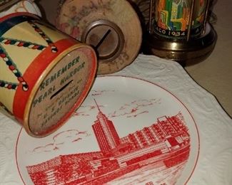 Vintage advertising and souvenirs. 1933/34 Chicago Century of Progress. Remember Pearl Harbor bank