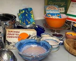 Vibtage napkins, pottery and quality kitchen delights