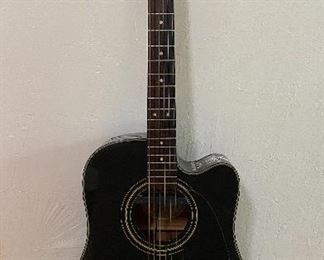 Fender acoustic electric guitar with case