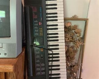 Casio Keyboard with stand