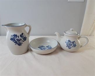 Matching Phaltzgraff Pieces