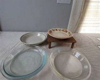 Pie plates and pie stand
