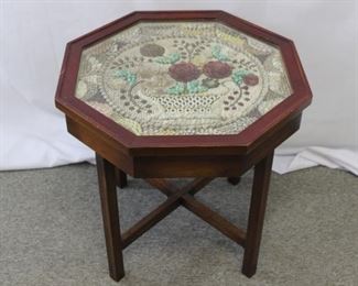 Seashell Floral Pattern End Table
