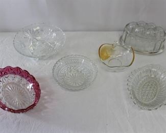 Glass Bowls, Candy Dishes & Vintage Glass Jell-O Mold

