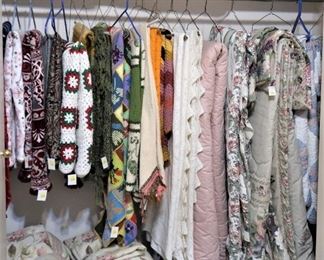 Throws, comforters and bedspreads