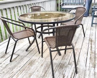 Outdoor table and chairs 