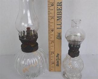 2 mini oil lamps