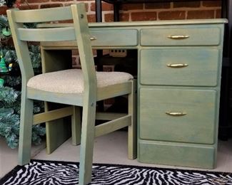 Really nice small green desk and matching chair. This will fit in lots of places.