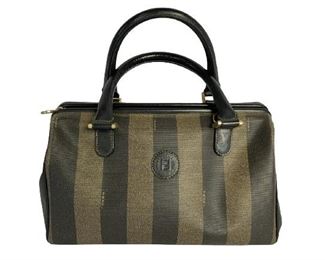 
Handbag Fendi Vintage Boston
-Brown/Black Pequin Coated Canvas
-Black Leather
24cm x15cm x 11cm
-AAP8340
Luxury women's accessories, ladies handbags, luxe designer purses, high fashion accessory, fashion styles and trends

Luxury women's accessories, ladies handbags, luxe designer purses, high fashion accessory, fashion styles and trends