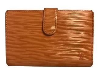 -Orange Epi Calfskin
-4 card pockets, 1 rear large bill/paper pocket
-Kiss lock wallet
-Golden Brass Hardware
-5.5" x 3.5"
-AAN3402
Luxury women's accessories, ladies handbags, luxe designer purses, high fashion accessory, fashion styles and trends