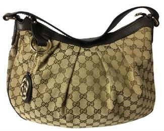 Shoulder Bag Gucci Sukey Medium Hobo
-Beige/Dark Brown Monogrammed Canvas
-Dark Brown Leather
-Gold Hardware
7cm x 26cm x 11cm
-AAP2939
Luxury women's accessories, ladies handbags, luxe designer purses, high fashion accessory, fashion styles and trends