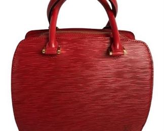 Luxury women's accessories, ladies handbags, luxe designer purses, high fashion accessory, fashion styles and trends
-Red Epi Calfskin Leather
-Golden Brass Hardware
-24cm x 22cm x 10cm
-AAP8988