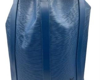 Luxury women's accessories, ladies handbags, luxe designer purses, high fashion accessory, fashion styles and trends
-Blue Epi Calfskin Leather
-Golden Brass Hardware
-28cm x 37cm x 14cm
-AAP8977