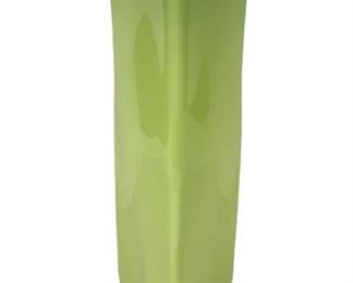 VTG MURANO STYLE MODERN ART GLASS GREEN TRIANGLE VASE VESSEL | COLLECTIBLE ART GLASS DECORATIVE HOME DECOR
-17" X 16" X 5" APPROX
-VERY GOOD CONDITION, NO CHIPS
-DP5621
