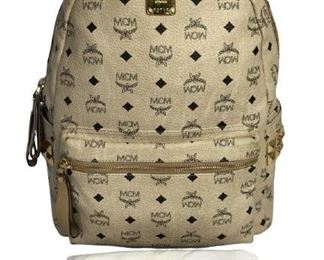 Luxury women's accessories, ladies handbags, luxe designer purses, high fashion accessory, fashion styles and trends
Beige Visetos Coated Canvas
-24cm x 42cm x 16cm
-AAP8290