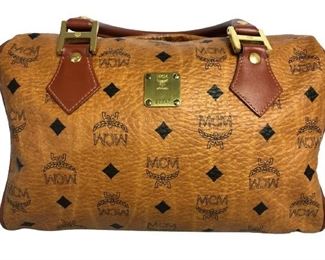 Luxury women's accessories, ladies handbags, luxe designer purses, high fashion accessory, fashion styles and trends
-Cognac Visetos Coated Canvas
-Brown Leather
-Gold Hardware
-29cm x 19cm x 16cm
-AAP8449