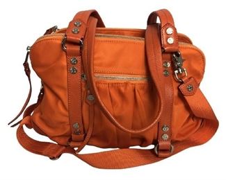 MZ WALLACE ORANGE BEDFORD TRAVEL SHOULDER BAG 14"
- NEW WITH TAG
-14" X 10" X 6"
- NYLON
- MULTIPLE INSIDE & OUTSIDE POCKETS
- REMOVABLE SHOULDER STRAP & INTERIOR ZIPPER POUCH
