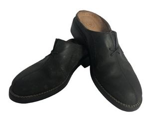 VTG ARIAT BLACK LEATHER EQUESTRIAN BOOTS SIZE 8
- BLACK LEATHER/ RUBBER SOLE
- GENTLY WORN