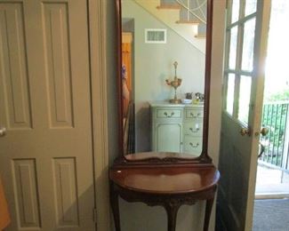 Entrance table and mirror