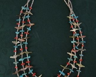 Navajo fetish necklace with tiny shell heshi