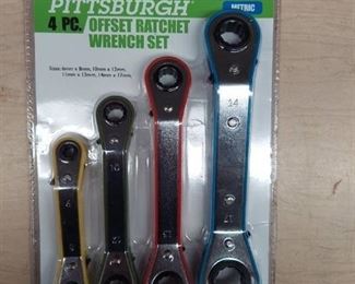 4 Pc Metric Offset Ratcheting Wrench Set
