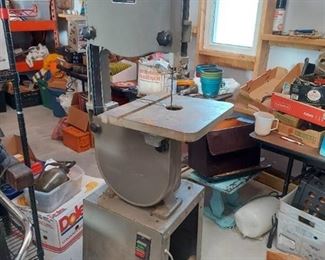 14in Bandsaw on Stand - Table Needs Attached