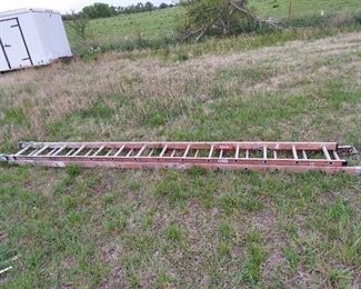 28ft Fiberglass Extension Ladder