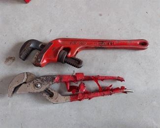 Ridgid Offset 14in Pipe Wrench and Pliers