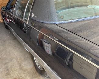 1996 Fleetwood original owner 230,000 miles. Silent auction during sale. Opening bid $1,000 Auction will start at 9:00am on Thursday and close promptly at noon on Saturday.....Vehicle has been sitting for 6+ months and does not start. Tags on rear license plate are good thru the end of the month. Smog check, any other maintenance fees or transfer fees will be the responsibility of the buyer. Grasons Co Pomona Valley has zero responsibility for any of the above listed items.