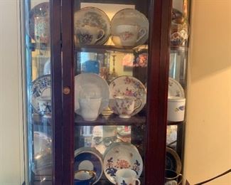 Small wall curio vintage tea cups/saucers