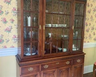 Statton Old Towne Finish Cherry Lighted China Cabinet