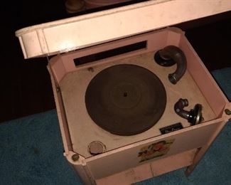 Child's victrola
