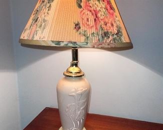 Vintage Table Lamp With Flower Motif Of Lilly On Base