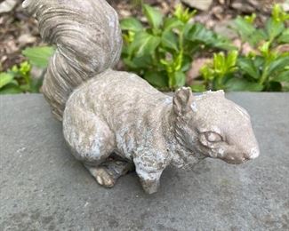Garden Ornaments & Statuary- Squirrel 