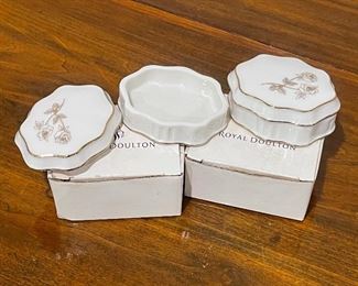 Royal Doulton Dishes 