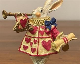 The Hamilton Collection
Alice & Wonderland Series
Sculpted By Mark Jones