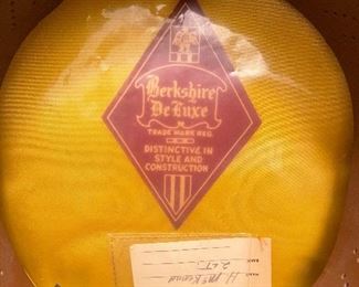 US Army Vietnam Uniforms & Hats