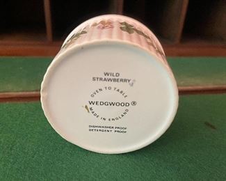 Wedgewood Wild Strawberry Dish