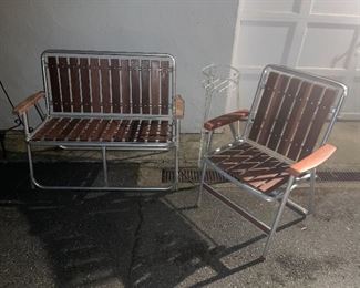 Vintage Cedar & Aluminum Outdoor Set