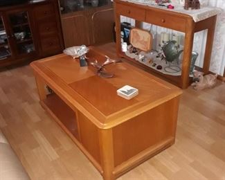 Coffer table , storage 