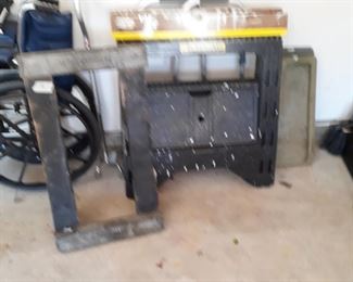 4 wheel dolly,  plastic saw horses