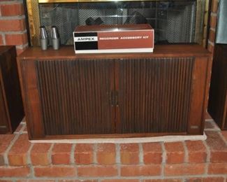Ampex vintage 985a music center amp, tuner, reel to reel with Ampex 830 speakers and recorder accessory kit