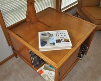 Tomlinson Sophisticate MCM cocktail/bar/storage table 1950s (33” square x 23” high)