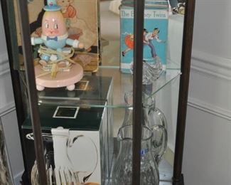 Humpty Dumpty 1968 nursery lamp, vintage books