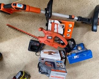 033 Black  Decker 40v Weed Wacker, Trimmer, and Other