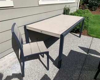 101 Polywood Outdoor Table